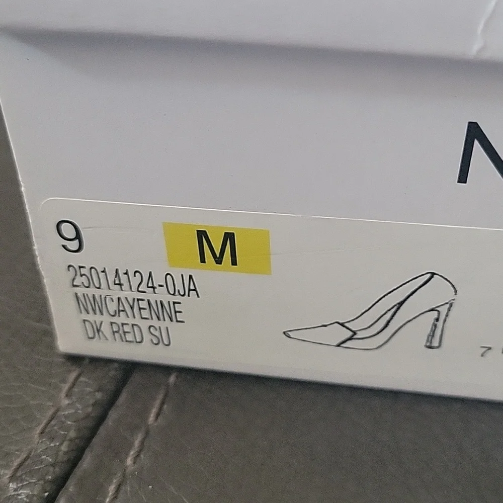 Nine West pumps - Picture 5 of 5